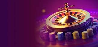 Antarmuka aplikasi shiro4d di perangkat Android menampilkan menu utama dengan akses ke live dealer dan sportsbook